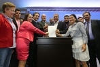 Governador Rui Costa se rene com prefeitos de cidades do interio...