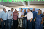 Governador Rui Costa inaugura reforma da Praa Regis Pacheco, ass...